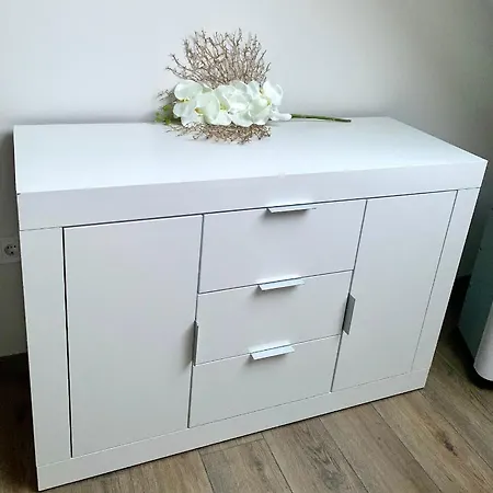 ,,адела”-апартамент за гости شقة